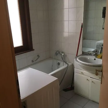 Ferienhaus Thomasberg 아파트 코니그스빈터